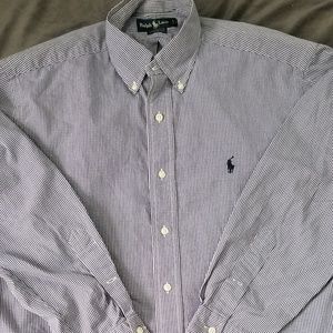 Size medium Ralph Lauren botton up